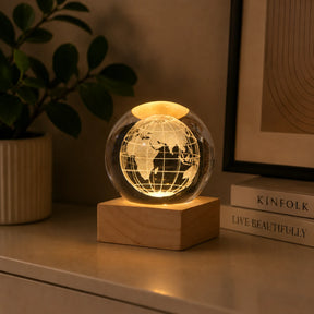 Bola de Cristal 3D com Iluminação LED - Escultura Decorativa em Vidro Gravado a Laser